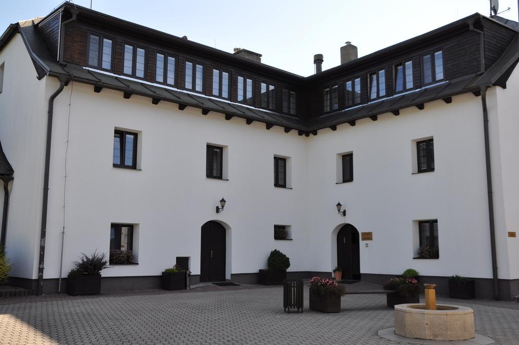 Hotel A Hostinec Talsky Mlyn Žďár nad Sázavou Exterior foto