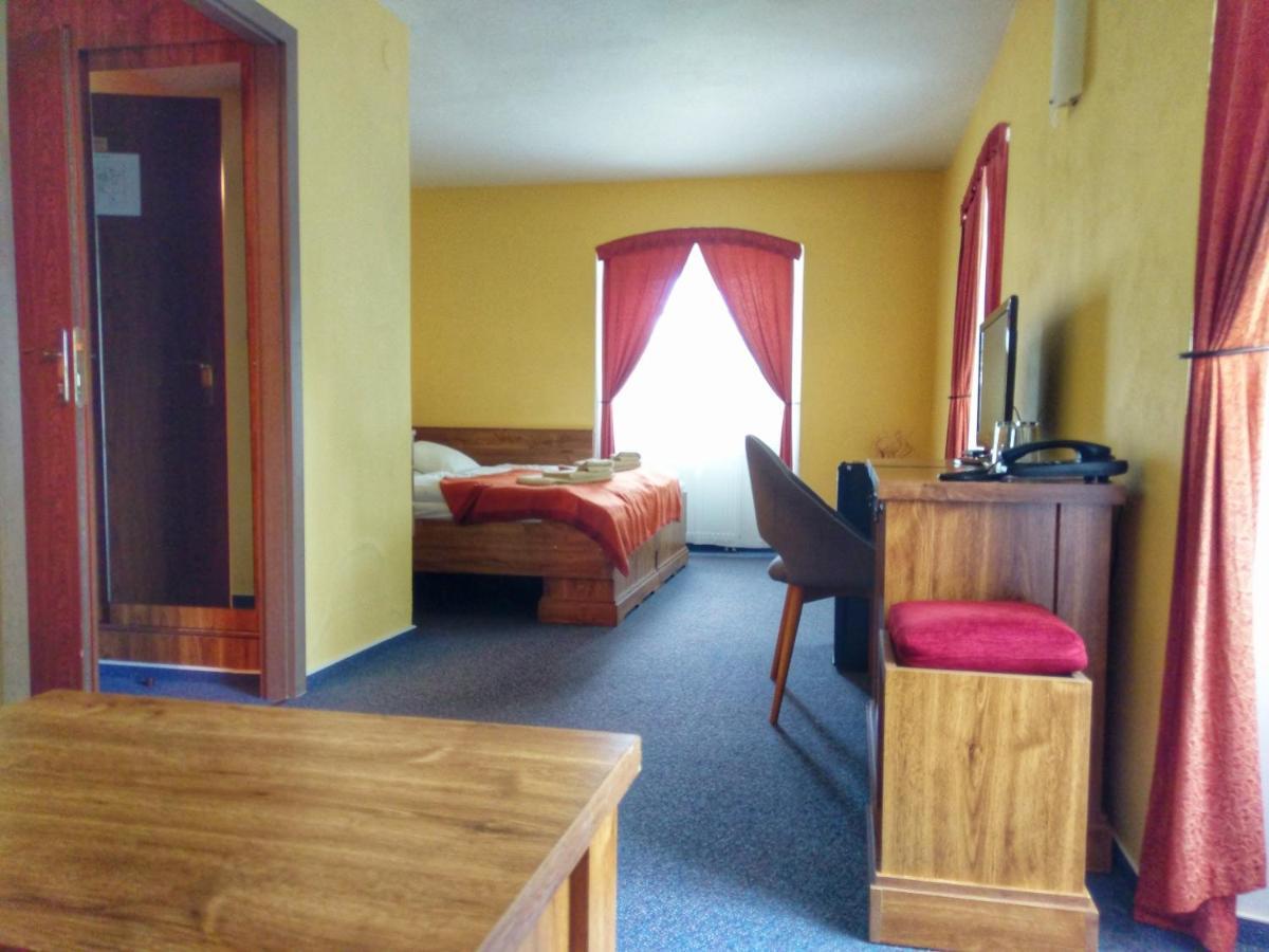 Hotel A Hostinec Talsky Mlyn Žďár nad Sázavou Exterior foto