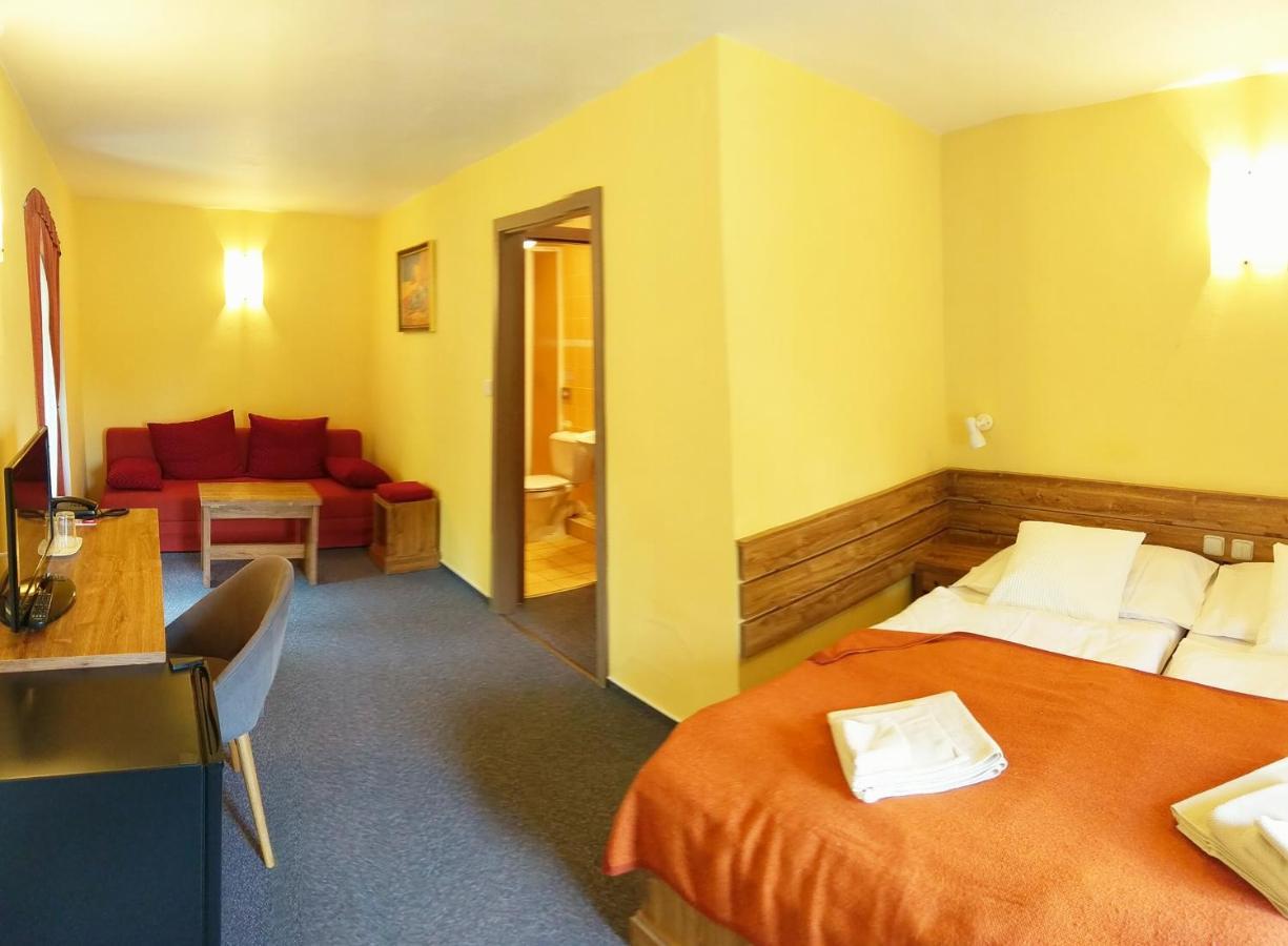 Hotel A Hostinec Talsky Mlyn Žďár nad Sázavou Exterior foto